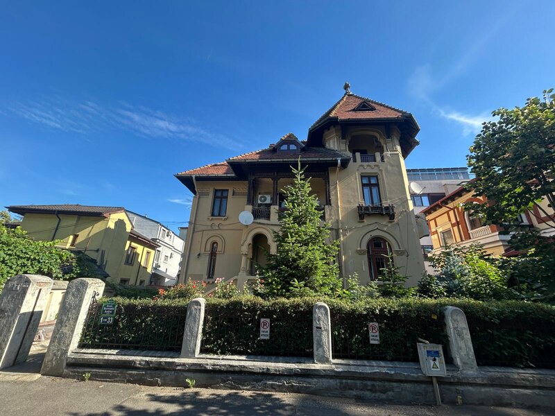 Capitale Aviatorilor Dorobanti ap 5 camere de inchiriat pretabil societate